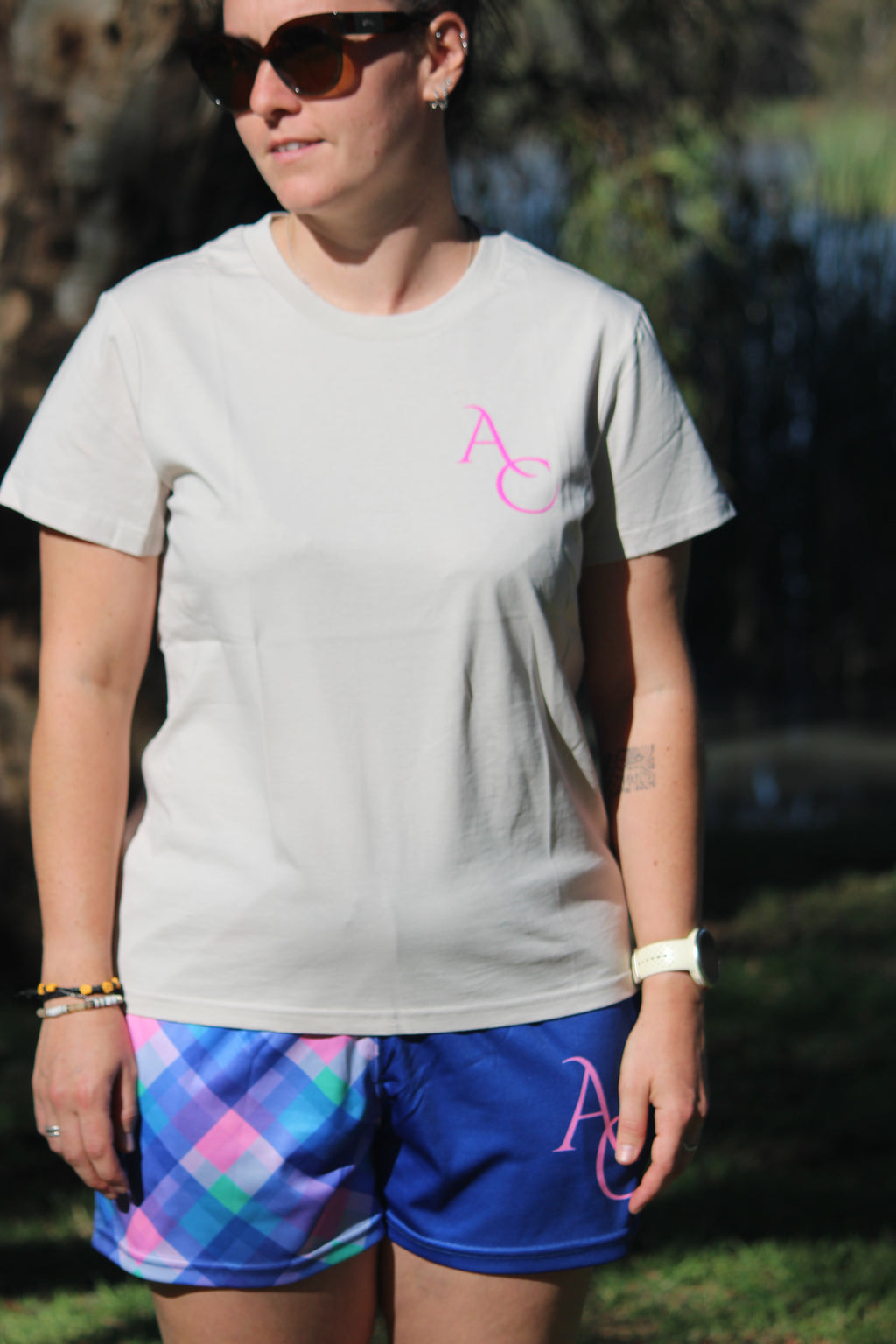 Women's Pink Signature  T-shirt (Bone)